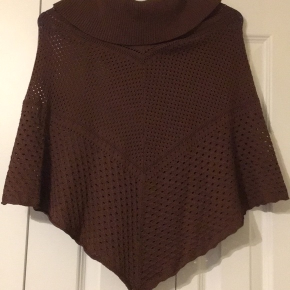 Sweater - Picture 4 of 4